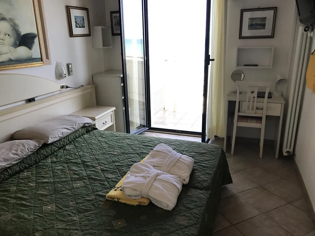 Hotel Byron Milano Marittima