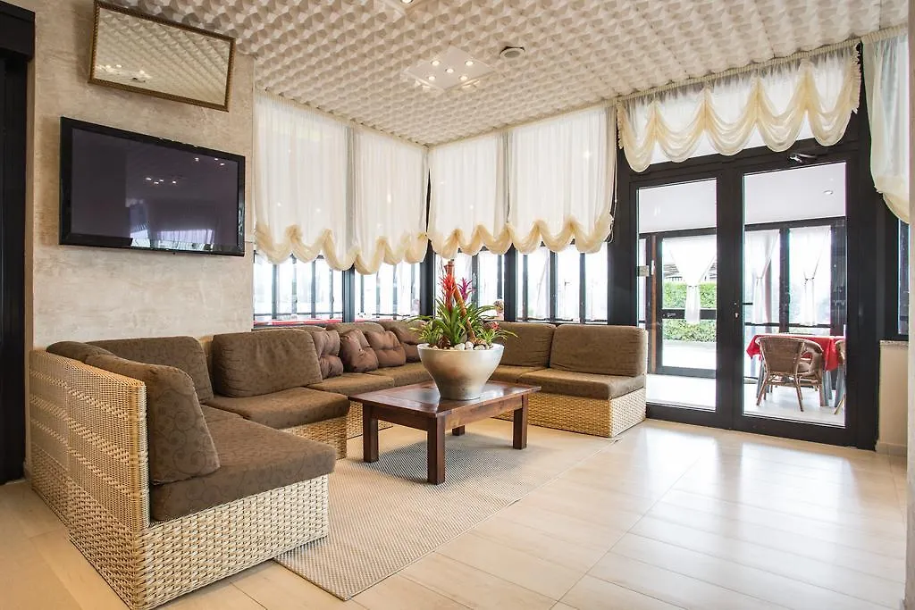 Hotel Byron Milano Marittima