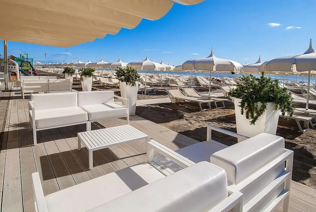 Hotel Byron Milano Marittima