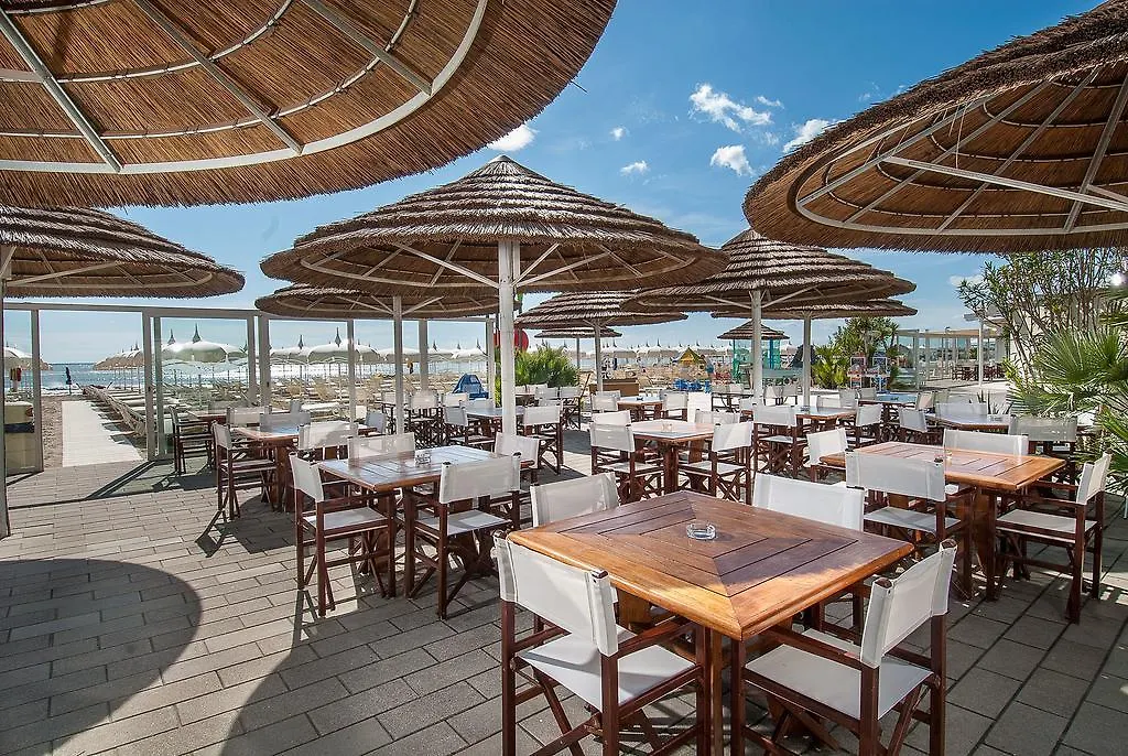 ***  Hotel Byron Milano Marittima Italia
