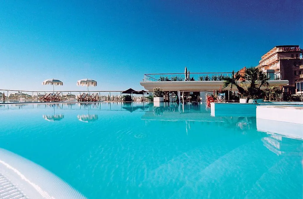 Hotel Byron Milano Marittima