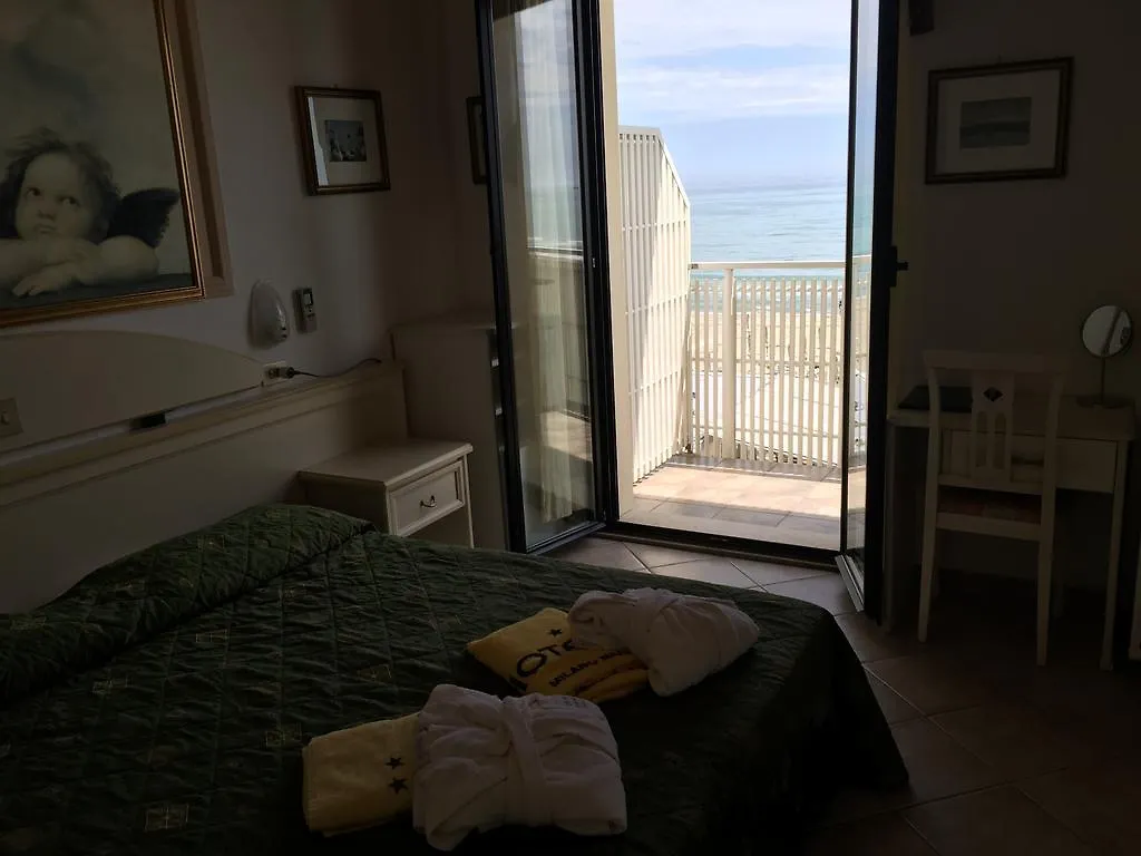 Hotel Byron Milano Marittima