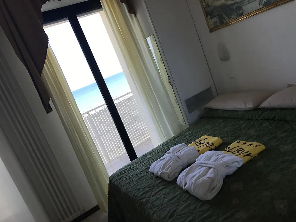 Hotel Byron Milano Marittima 3*,